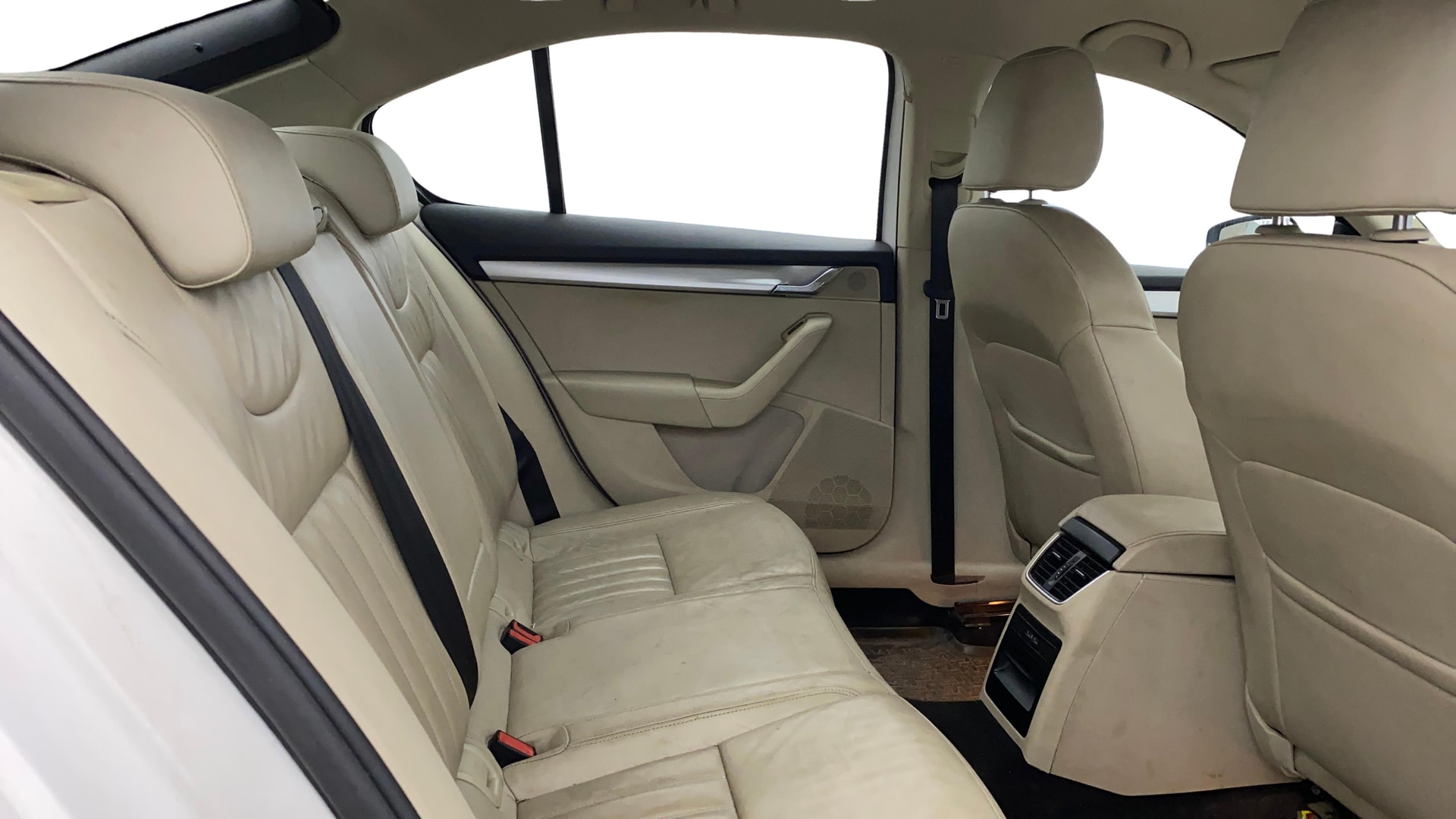 View 2019 Skoda Octavia 1.4 Style TSI MT Image 30 Used 2019 Skoda Octavia 1.4 Style TSI MT Image 30