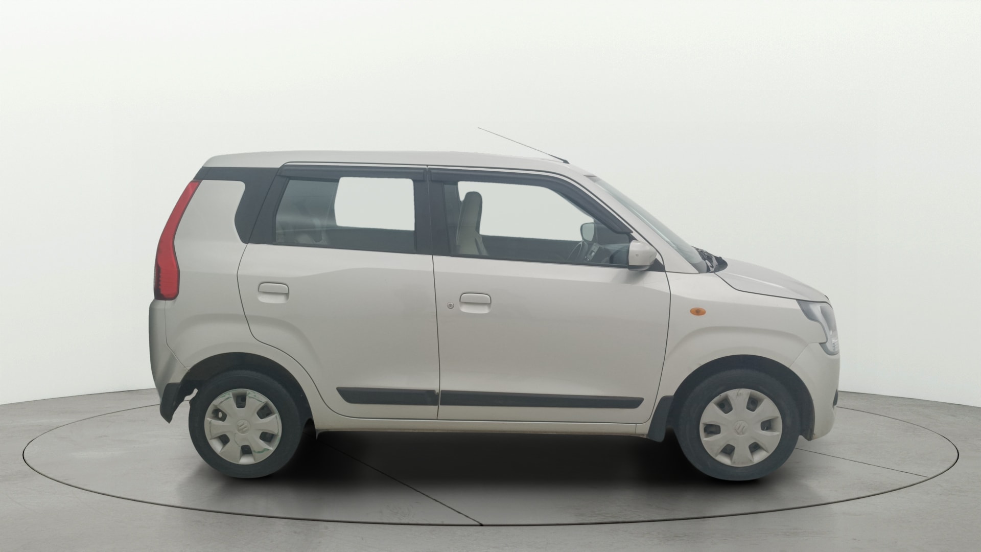 View 2019 Maruti Suzuki 1000 Base Variant Image 8 Used 2019 Maruti Suzuki 1000 Base Variant Image 8