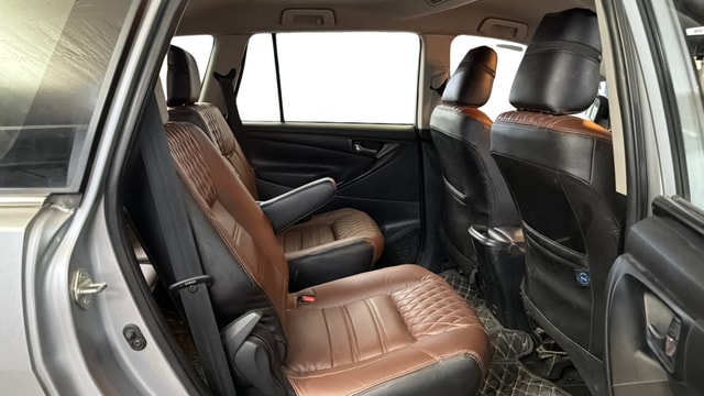 View Toyota Innova Crysta Image 30 Used Toyota Innova Crysta Image 30
