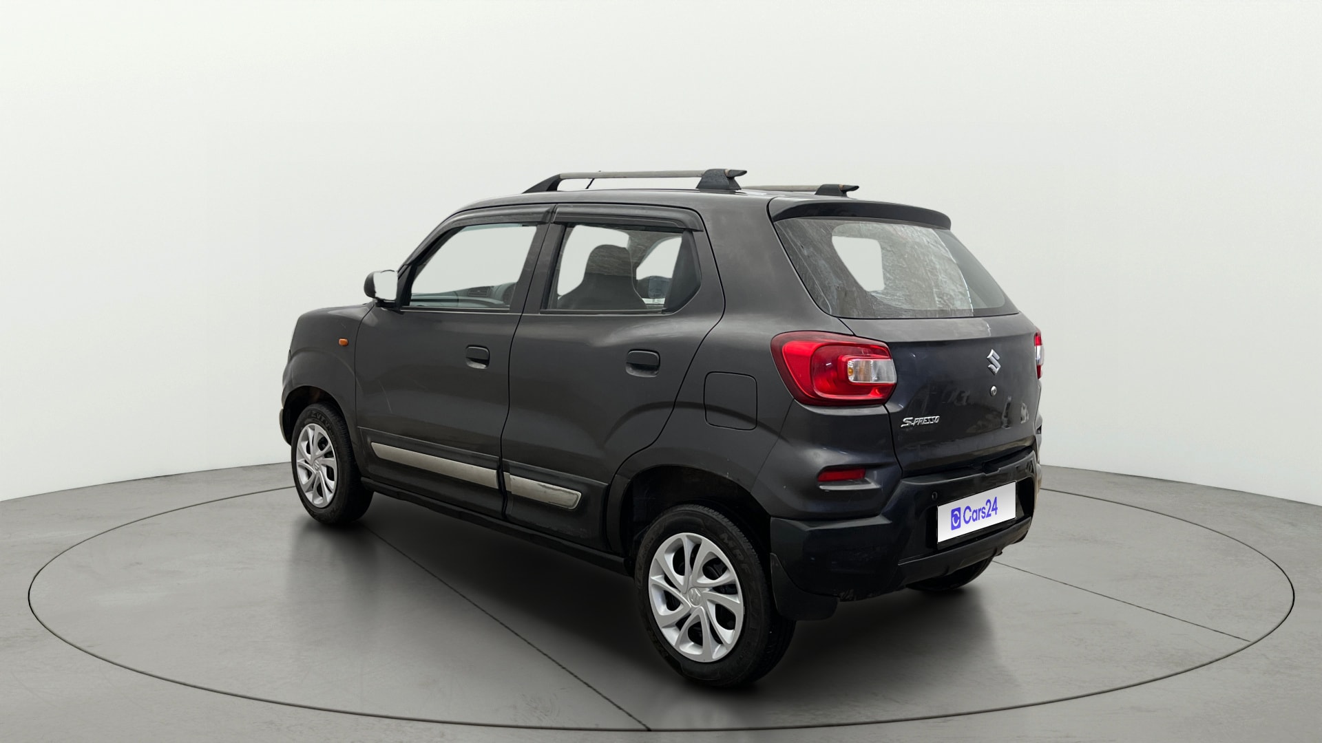 View 2022 Maruti Suzuki 1000 Base Variant Image 2 Used 2022 Maruti Suzuki 1000 Base Variant Image 2