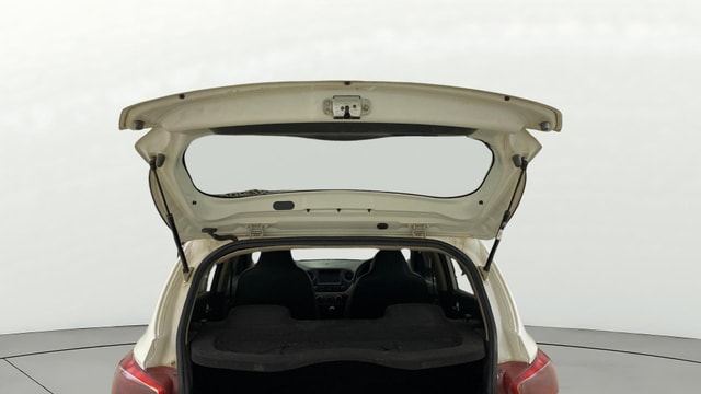 View Hyundai Grand i10 Image 16 Used Hyundai Grand i10 Image 16