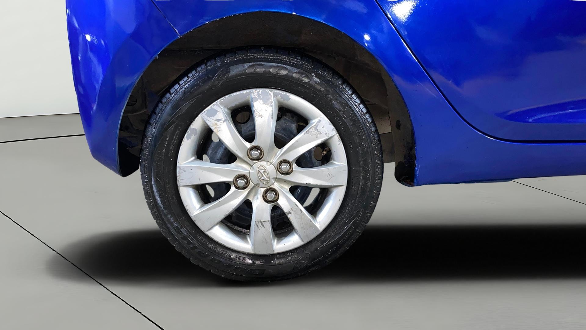 View 2013 Hyundai EON Sportz Image 23 Used 2013 Hyundai EON Sportz Image 23