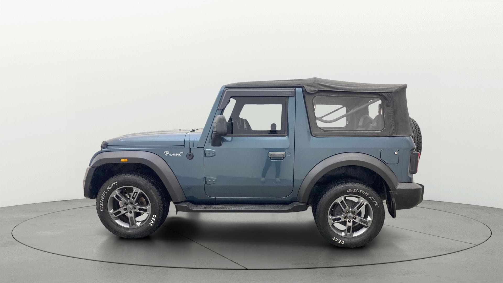 View 2022 Mahindra Thar AX Standard Manual Soft Top 6 Seater Image 5 Used 2022 Mahindra Thar AX Standard Manual Soft Top 6 Seater Image 5