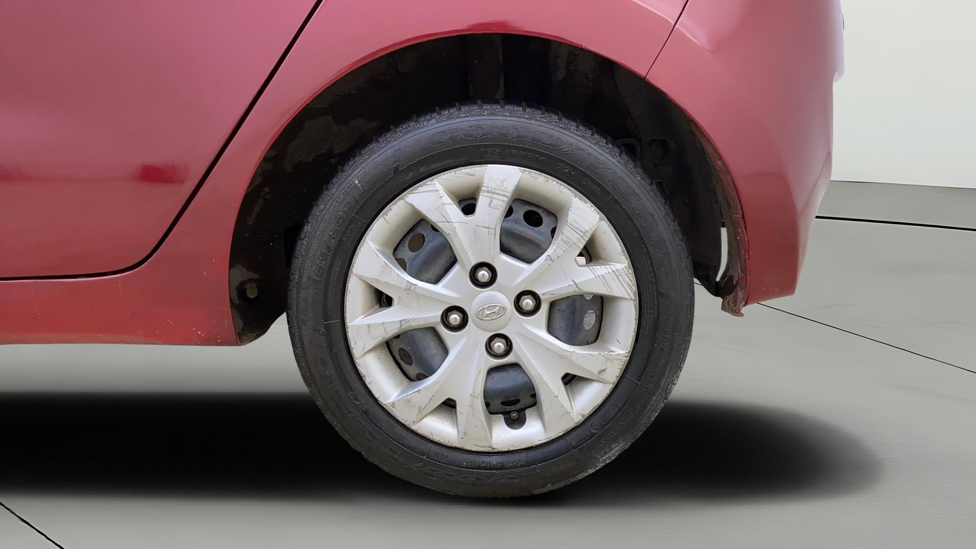 View 2015 Hyundai Grand i10 Magna 1.2 Kappa VTVT Image 11 Used 2015 Hyundai Grand i10 Magna 1.2 Kappa VTVT Image 11