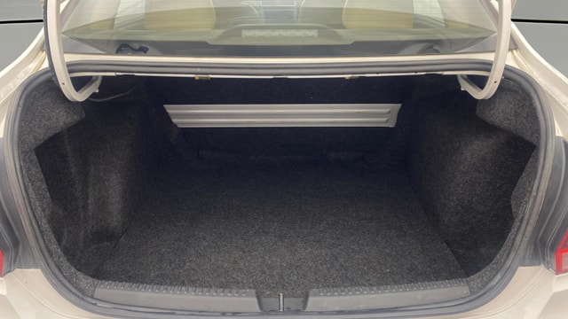 View Volkswagen Vento Image 37 Used Volkswagen Vento Image 37