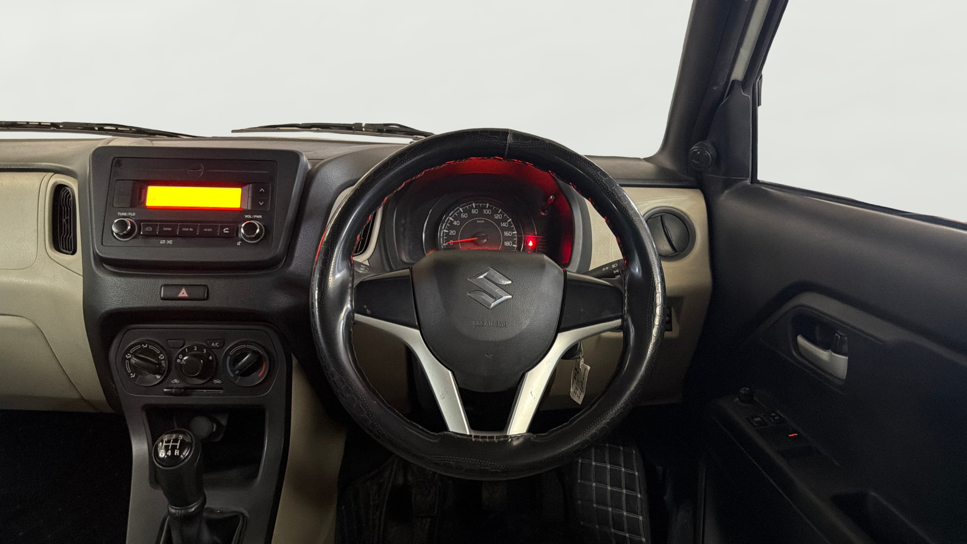 View 2022 Maruti Suzuki 1000 Base Variant Image 20 Used 2022 Maruti Suzuki 1000 Base Variant Image 20