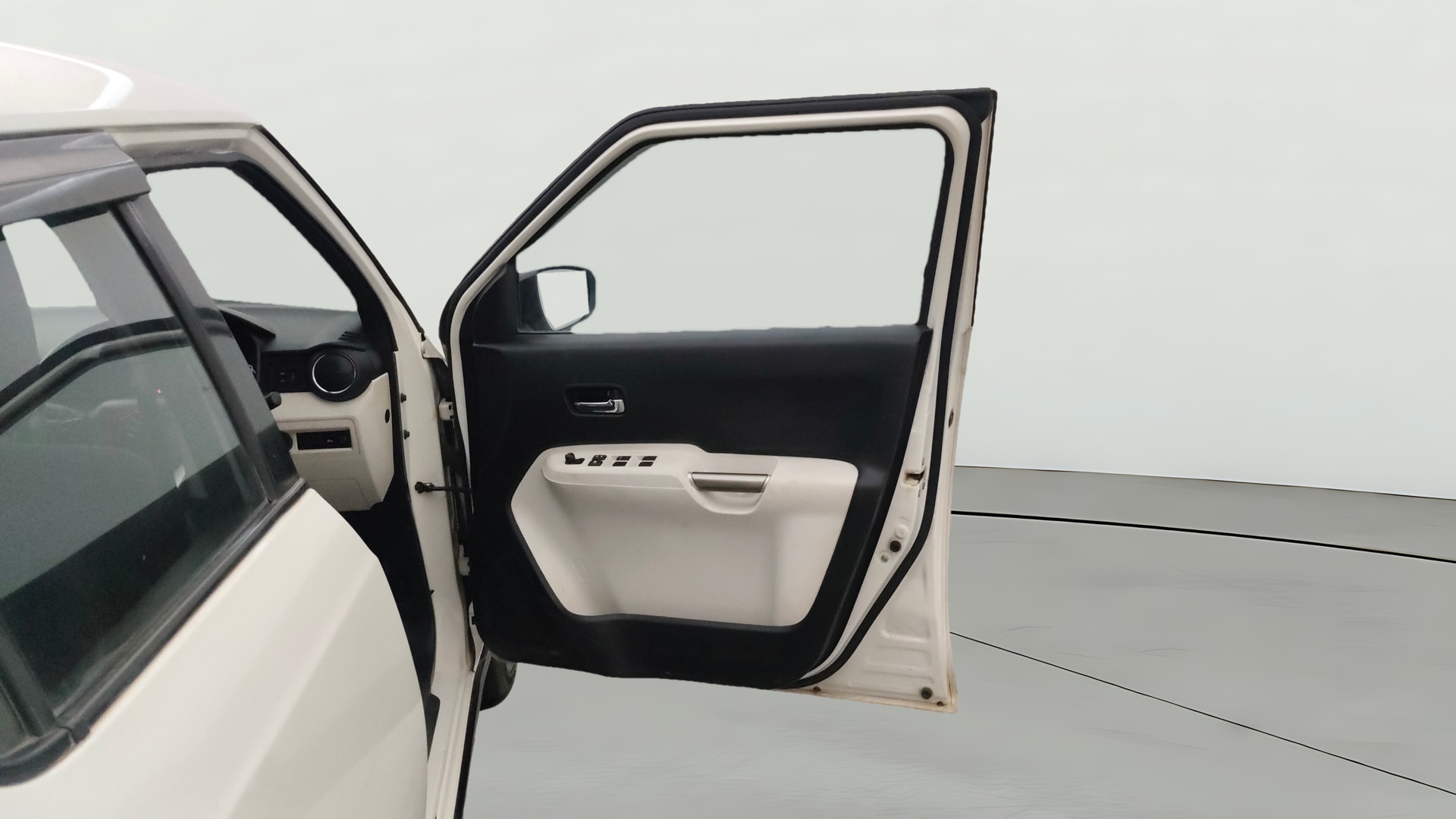 View 2017 Maruti Suzuki 1000 Base Variant Image 45 Used 2017 Maruti Suzuki 1000 Base Variant Image 45