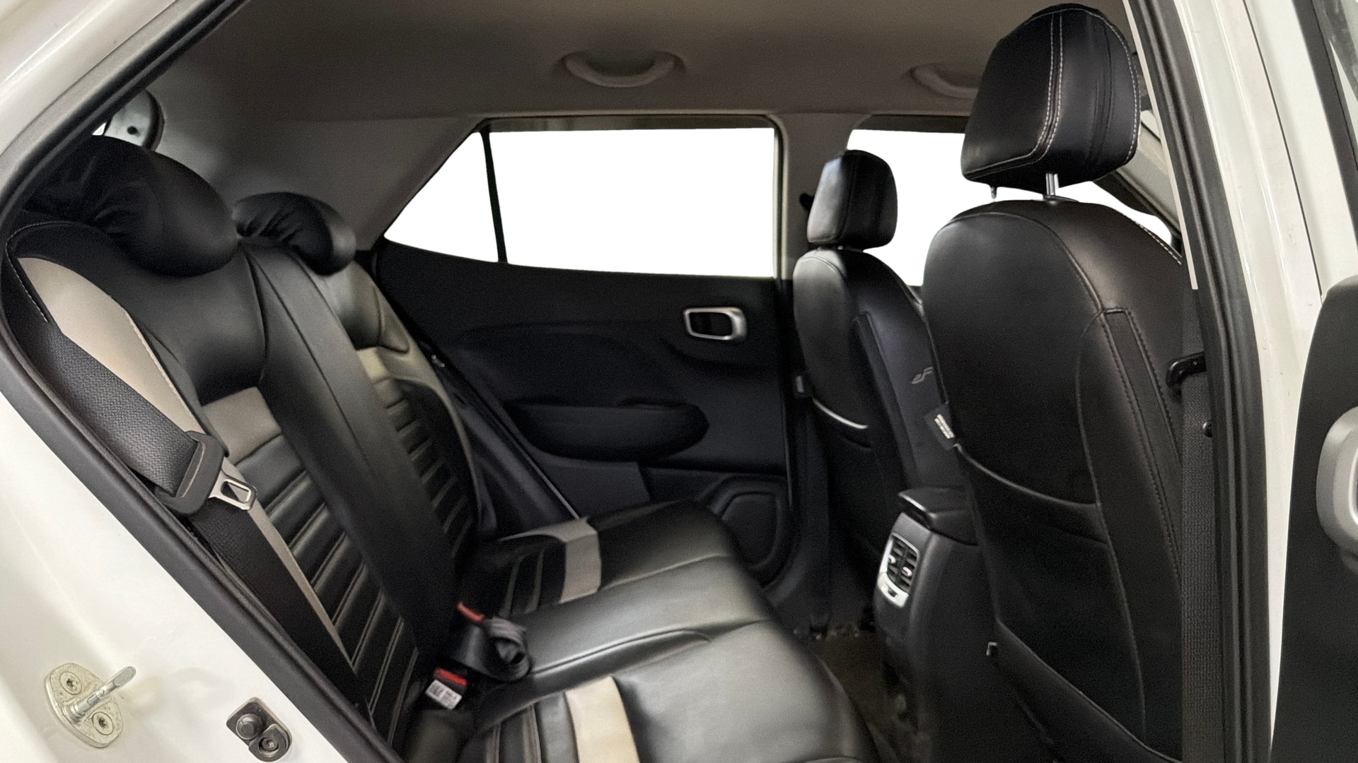 View 2022 Hyundai Venue S Plus 1.2 Petrol Image 34 Used 2022 Hyundai Venue S Plus 1.2 Petrol Image 34