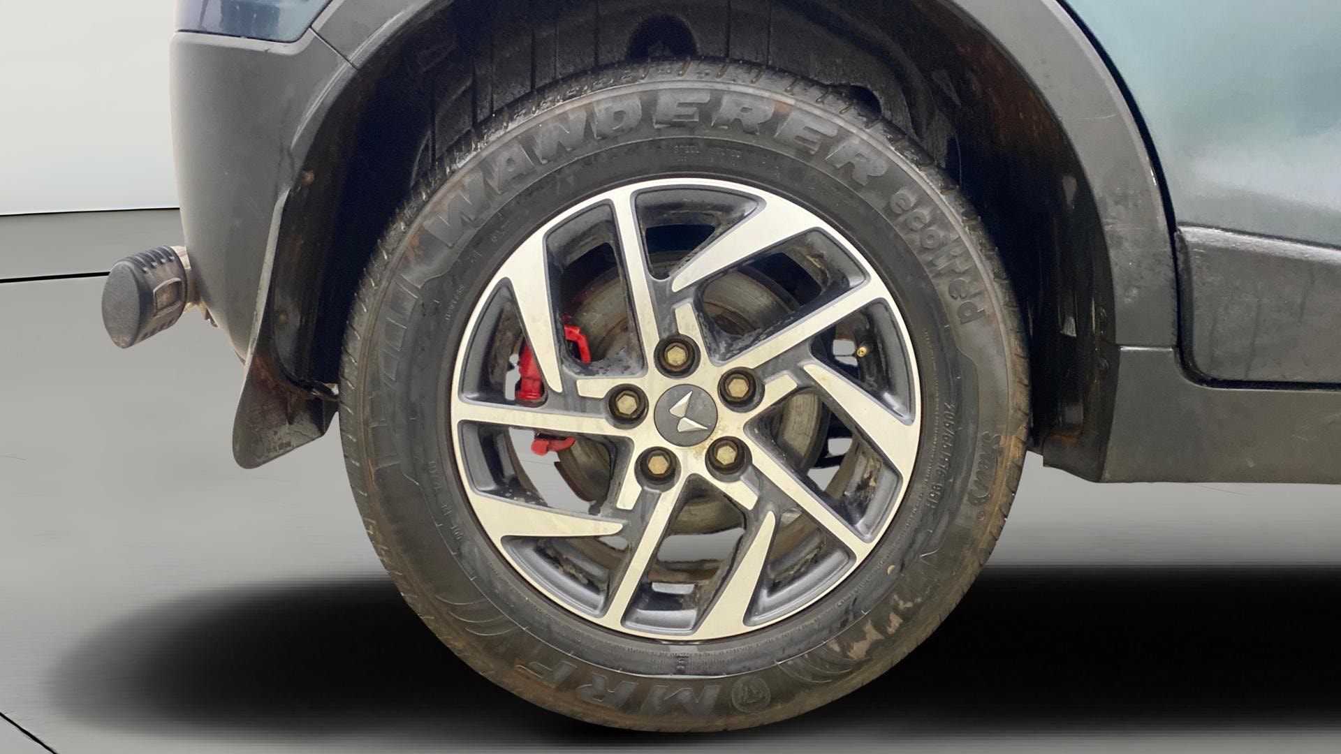 View 2022 Mahindra XUV300 W4 Petrol BS IV Image 34 Used 2022 Mahindra XUV300 W4 Petrol BS IV Image 34