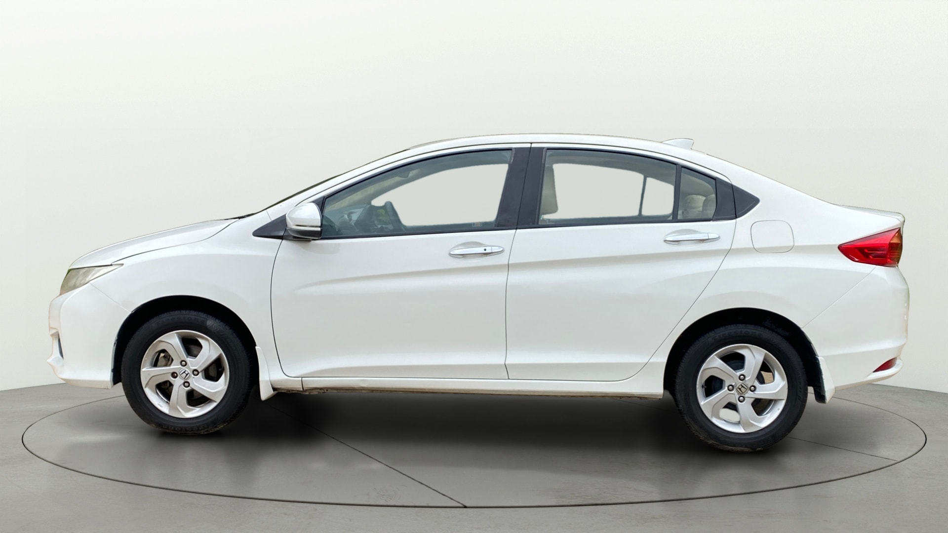 View 2014 Honda City ZX MT Diesel Anniversary Edition Image 26 Used 2014 Honda City ZX MT Diesel Anniversary Edition Image 26