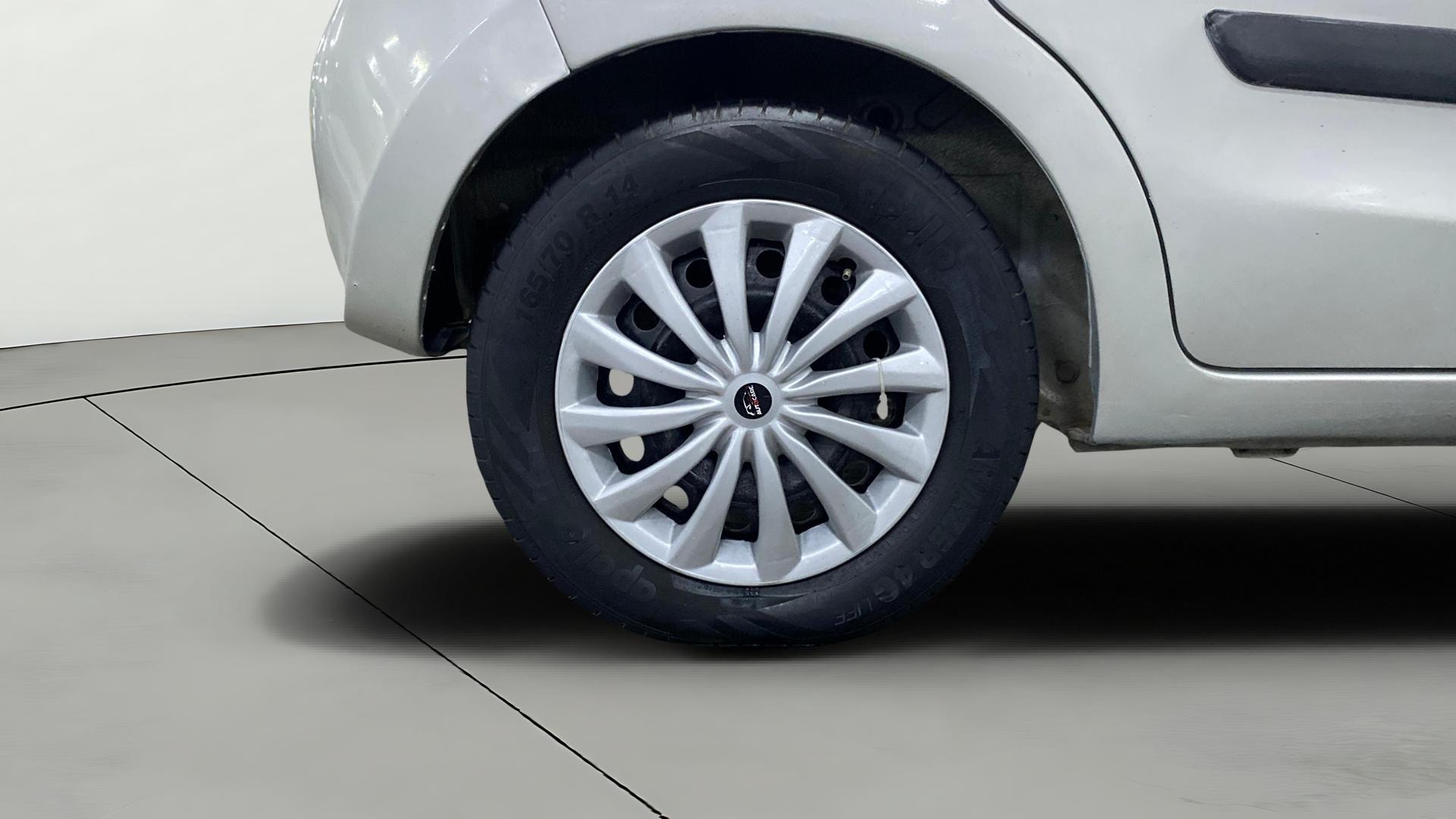 View 2016 Maruti Suzuki 1000 Base Variant Image 31 Used 2016 Maruti Suzuki 1000 Base Variant Image 31