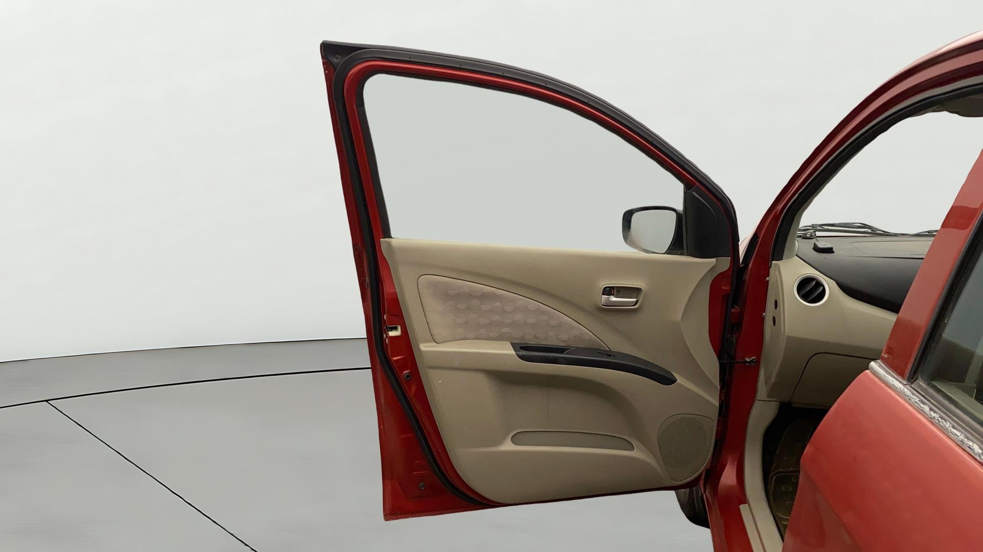 View 2017 Maruti Suzuki 1000 Base Variant Image 30 Used 2017 Maruti Suzuki 1000 Base Variant Image 30