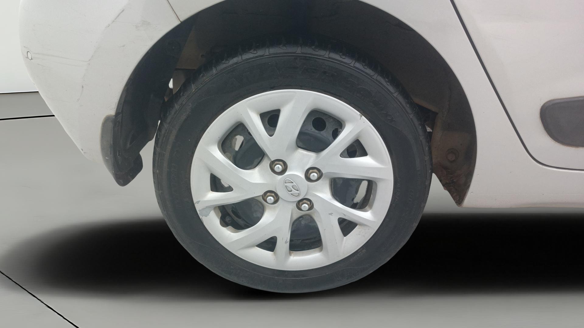 View 2017 Hyundai Grand i10 Sportz 1.2 Kappa Image 31 Used 2017 Hyundai Grand i10 Sportz 1.2 Kappa Image 31
