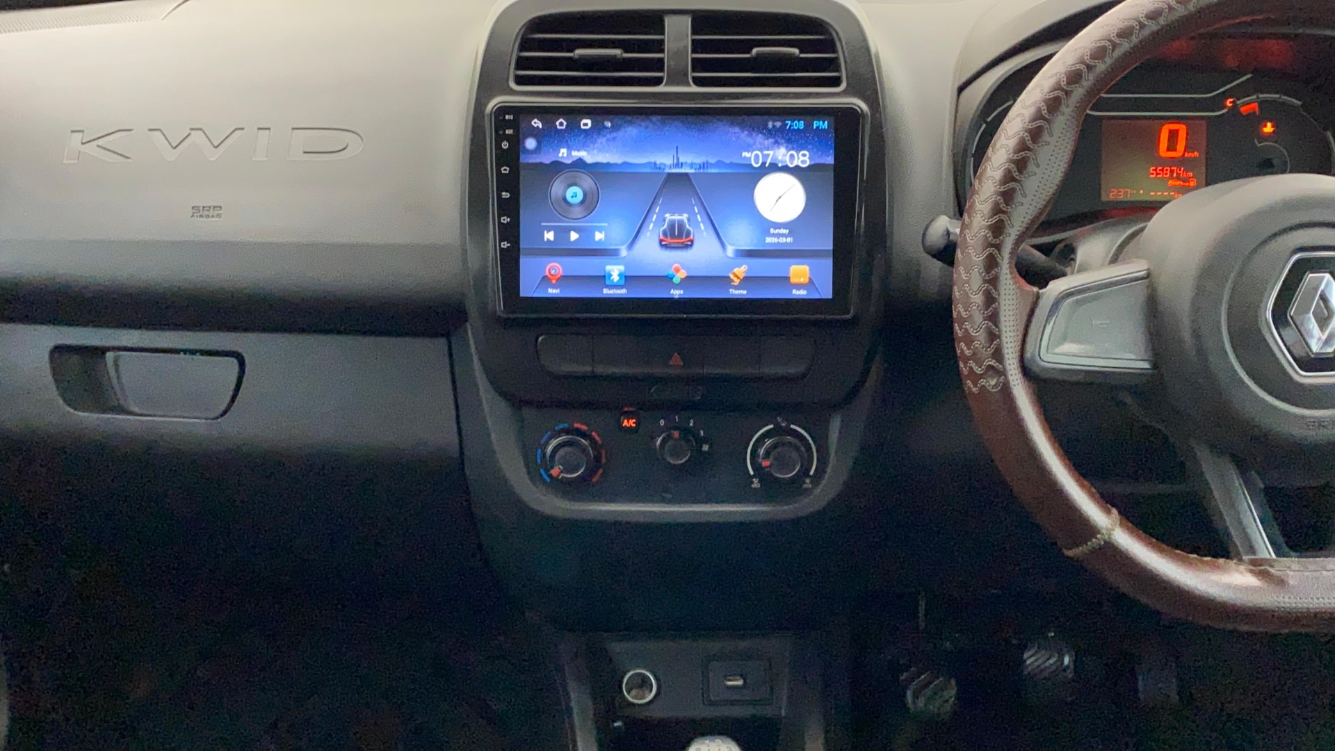 View 2022 Renault Kwid RXE Image 17 Used 2022 Renault Kwid RXE Image 17