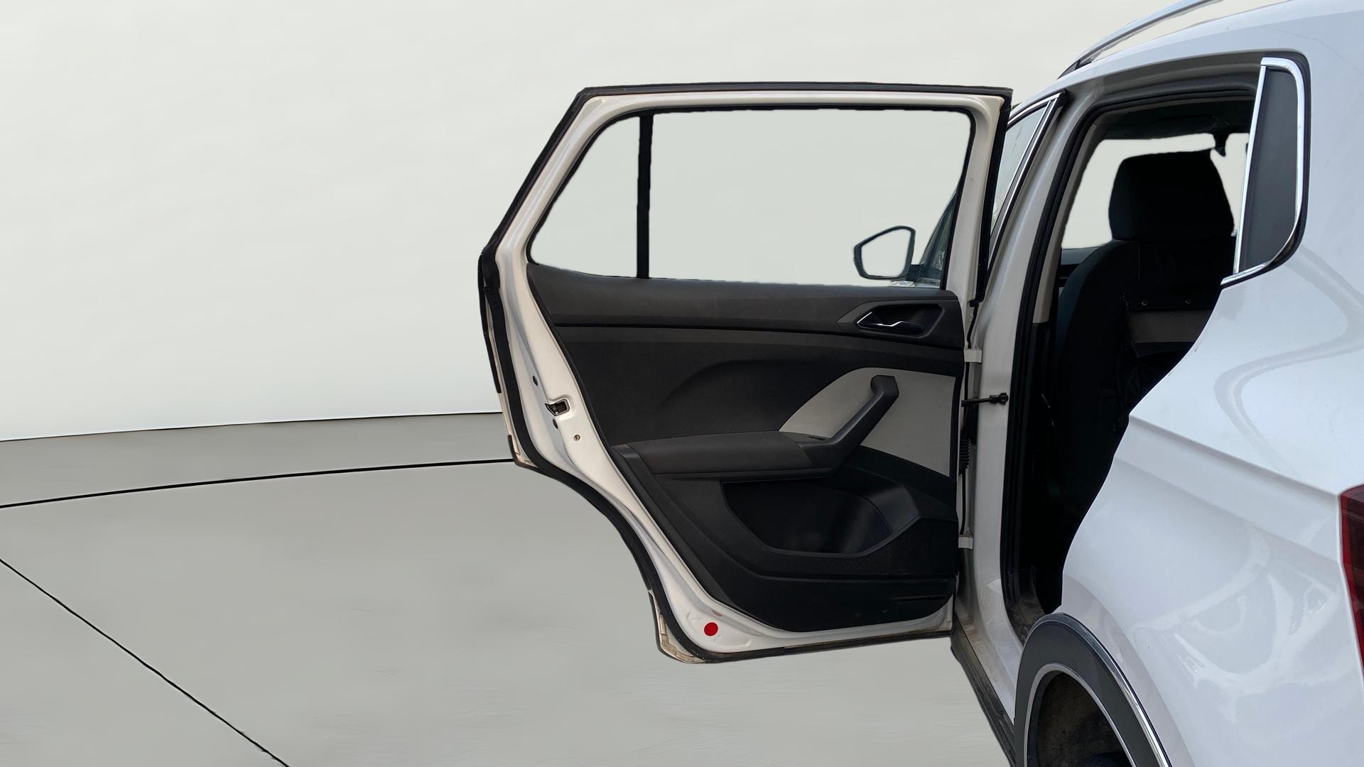 View 2023 Skoda Kushaq Ambition 1.0 TSI MT Image 16 Used 2023 Skoda Kushaq Ambition 1.0 TSI MT Image 16