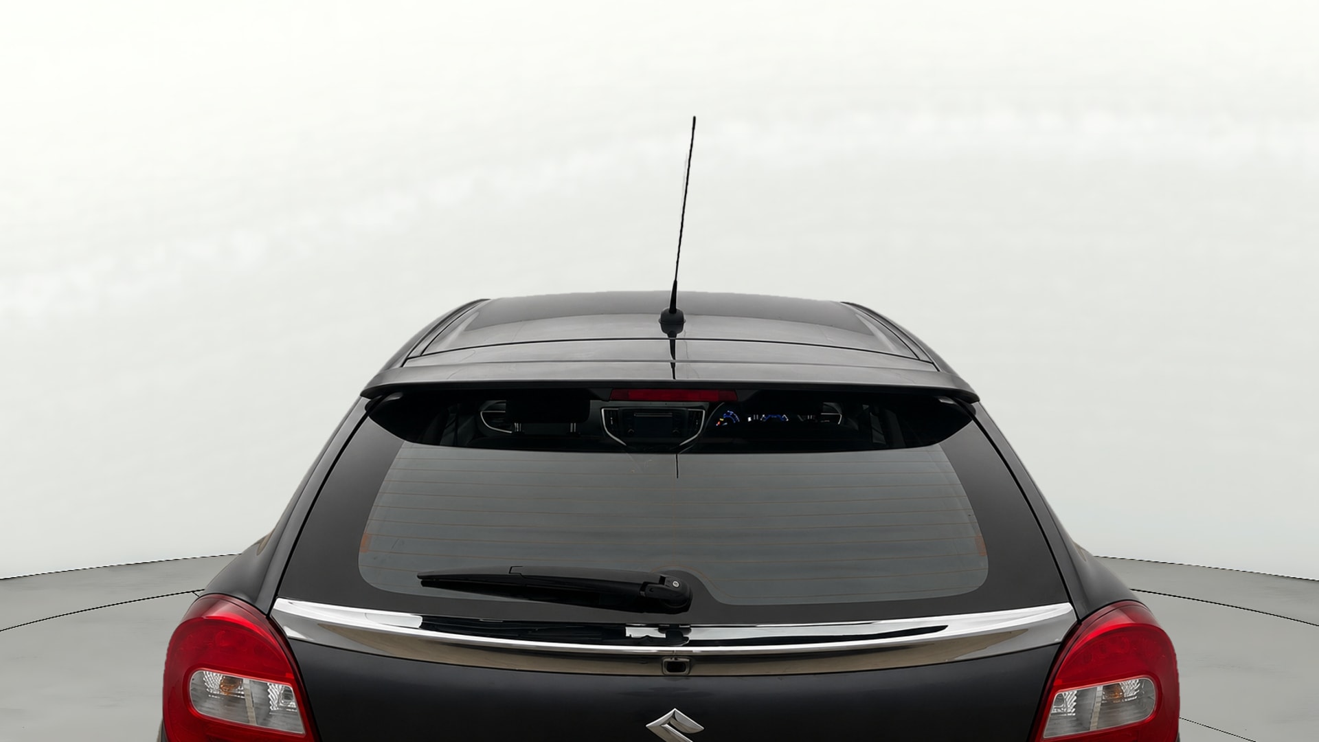 View 2017 Maruti Suzuki 1000 Base Variant Image 3 Used 2017 Maruti Suzuki 1000 Base Variant Image 3