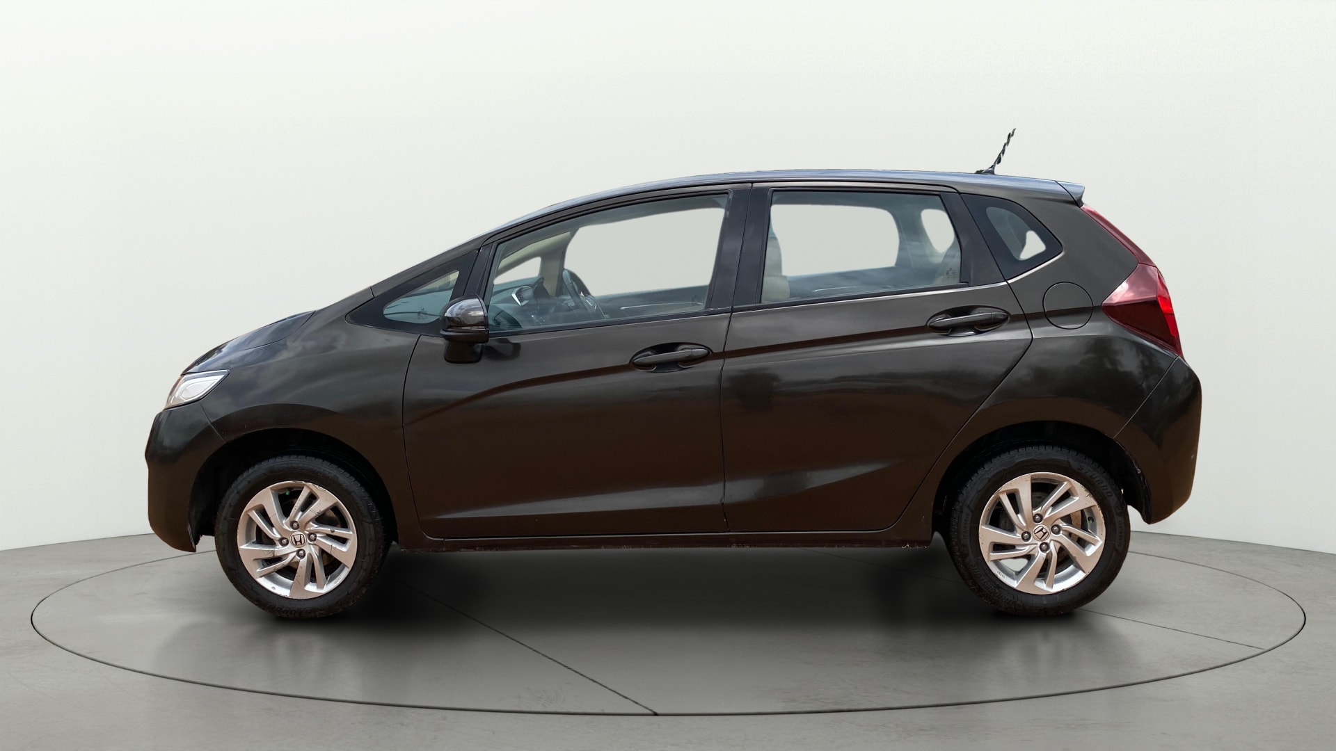 View 2018 Honda Jazz E MT Diesel Image 5 Used 2018 Honda Jazz E MT Diesel Image 5