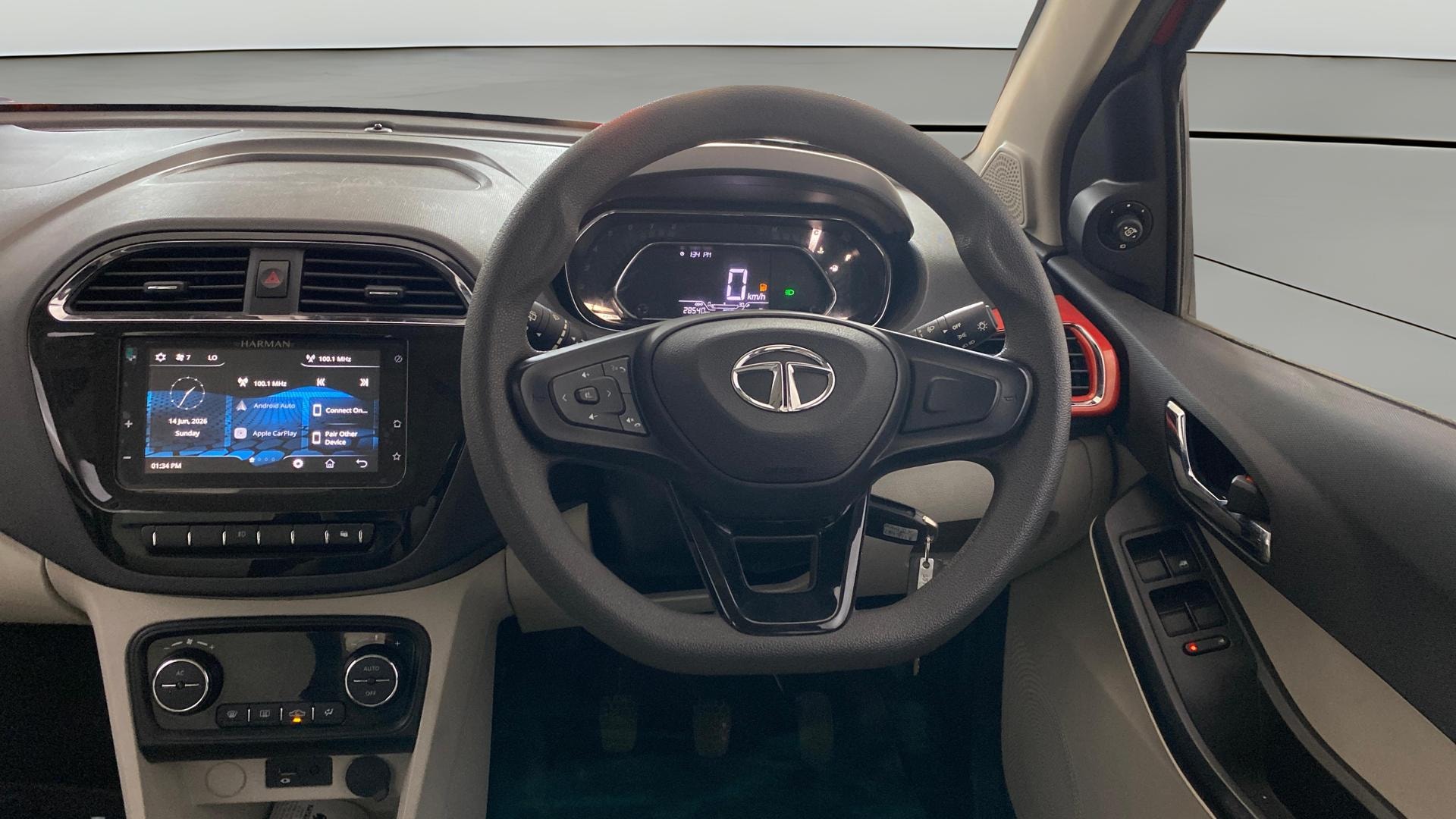 View 2022 Tata Tiago Revotorq XB Image 20 Used 2022 Tata Tiago Revotorq XB Image 20