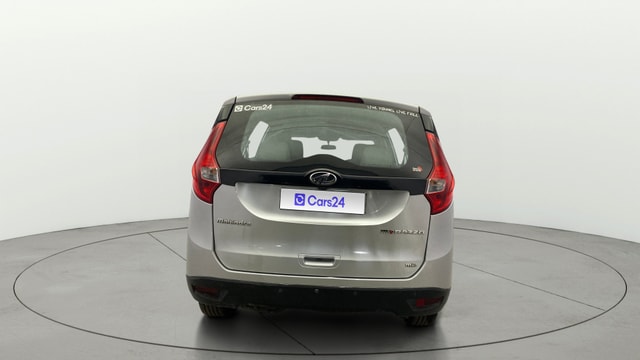 View Mahindra Marazzo Image 40 Used Mahindra Marazzo Image 40