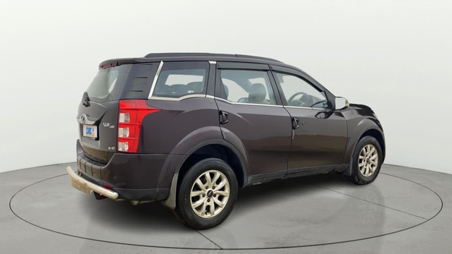 View Mahindra XUV500 Image 47 Used Mahindra XUV500 Image 47