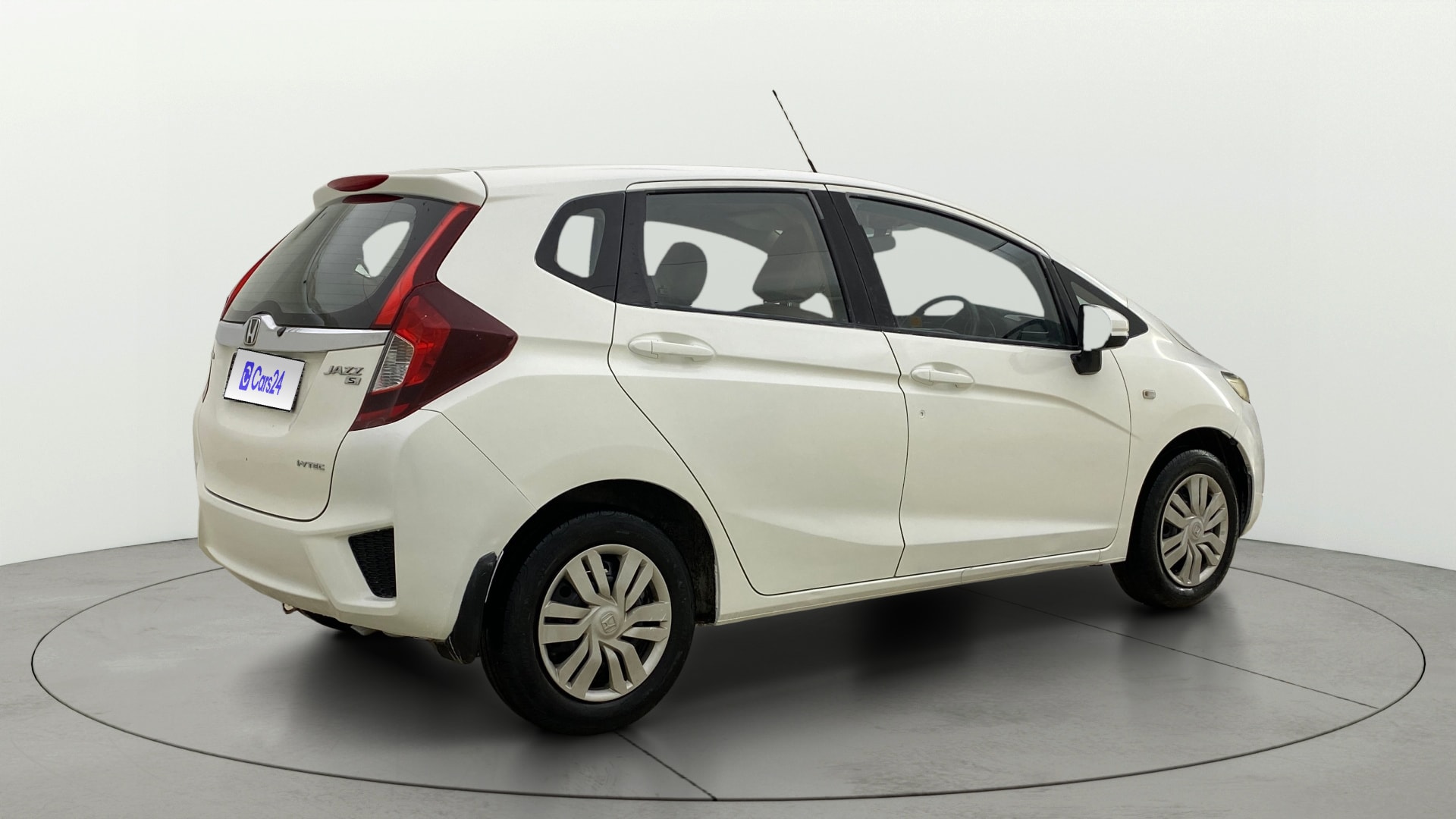 View 2017 Honda Jazz E MT Diesel Image 41 Used 2017 Honda Jazz E MT Diesel Image 41
