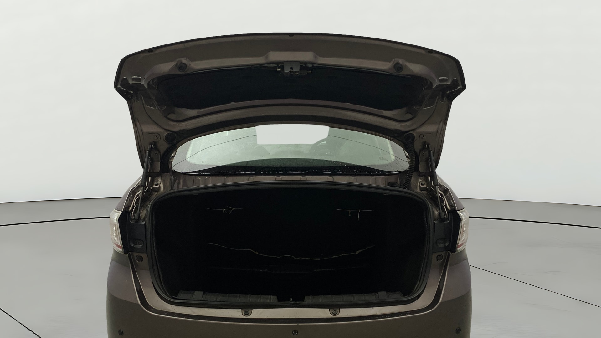 View 2020 Tata Tigor XE Diesel Image 16 Used 2020 Tata Tigor XE Diesel Image 16