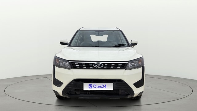 View Mahindra XUV300 Image 1 Used Mahindra XUV300 Image 1