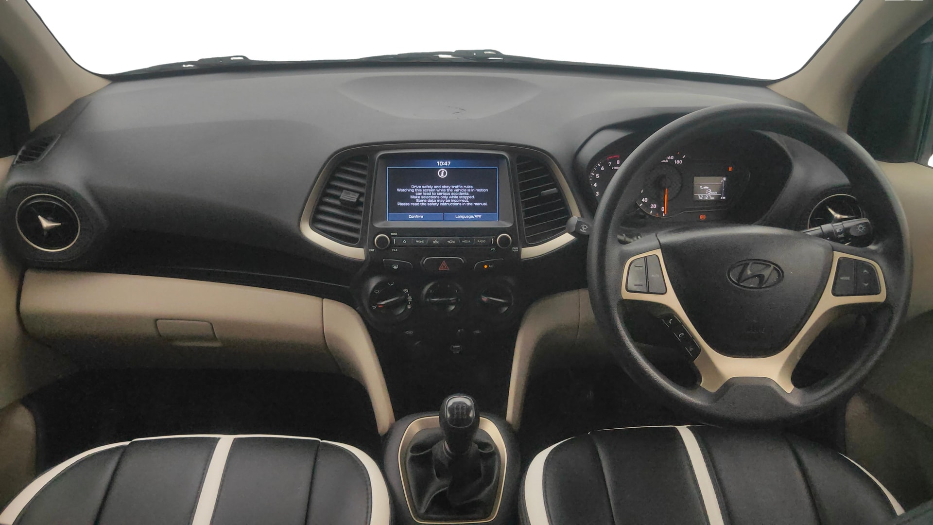 View 2019 Hyundai New Santro D-Lite Petrol Image 29 Used 2019 Hyundai New Santro D-Lite Petrol Image 29