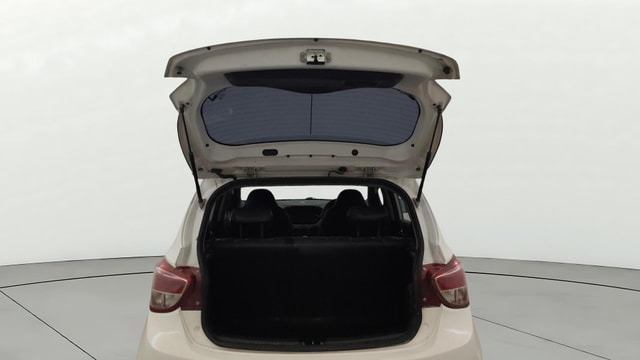 View Hyundai Grand i10 Image 16 Used Hyundai Grand i10 Image 16