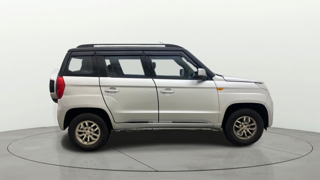 View Mahindra TUV300 Image 9 Used Mahindra TUV300 Image 9