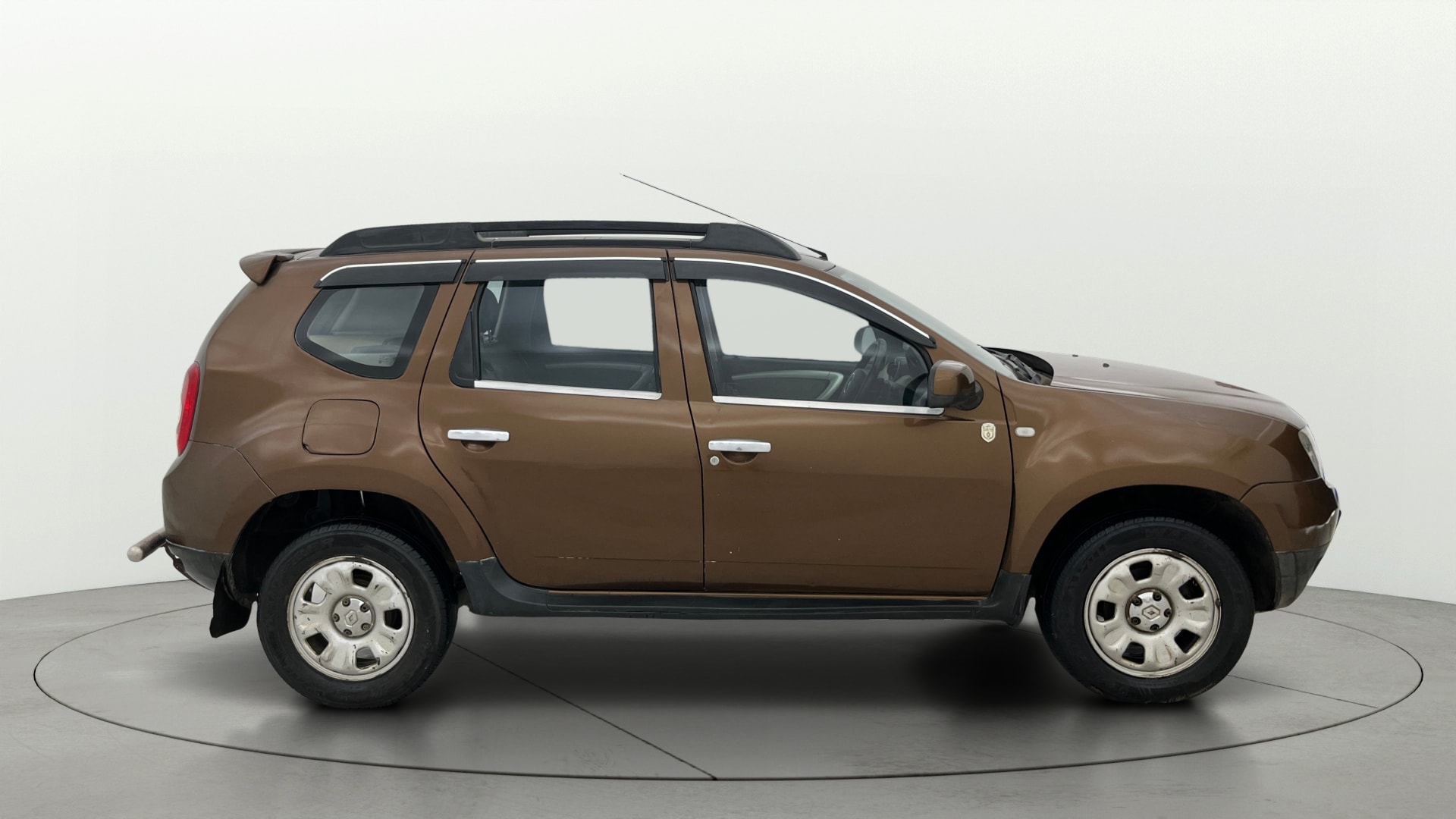 View 2014 Renault Duster Diesel 85PS STD Image 27 Used 2014 Renault Duster Diesel 85PS STD Image 27