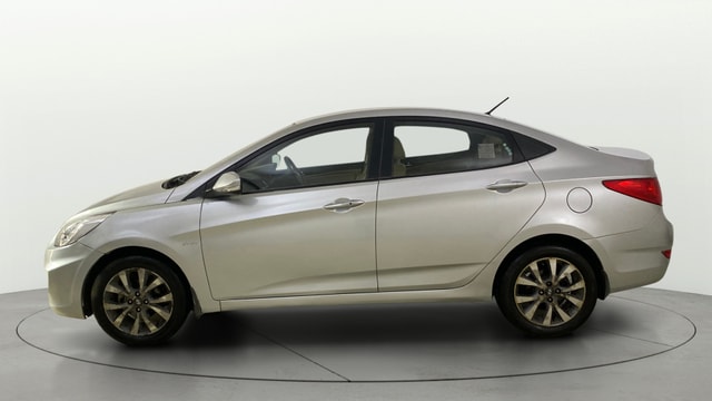 View Hyundai Fluidic Verna Image 5 Used Hyundai Fluidic Verna Image 5