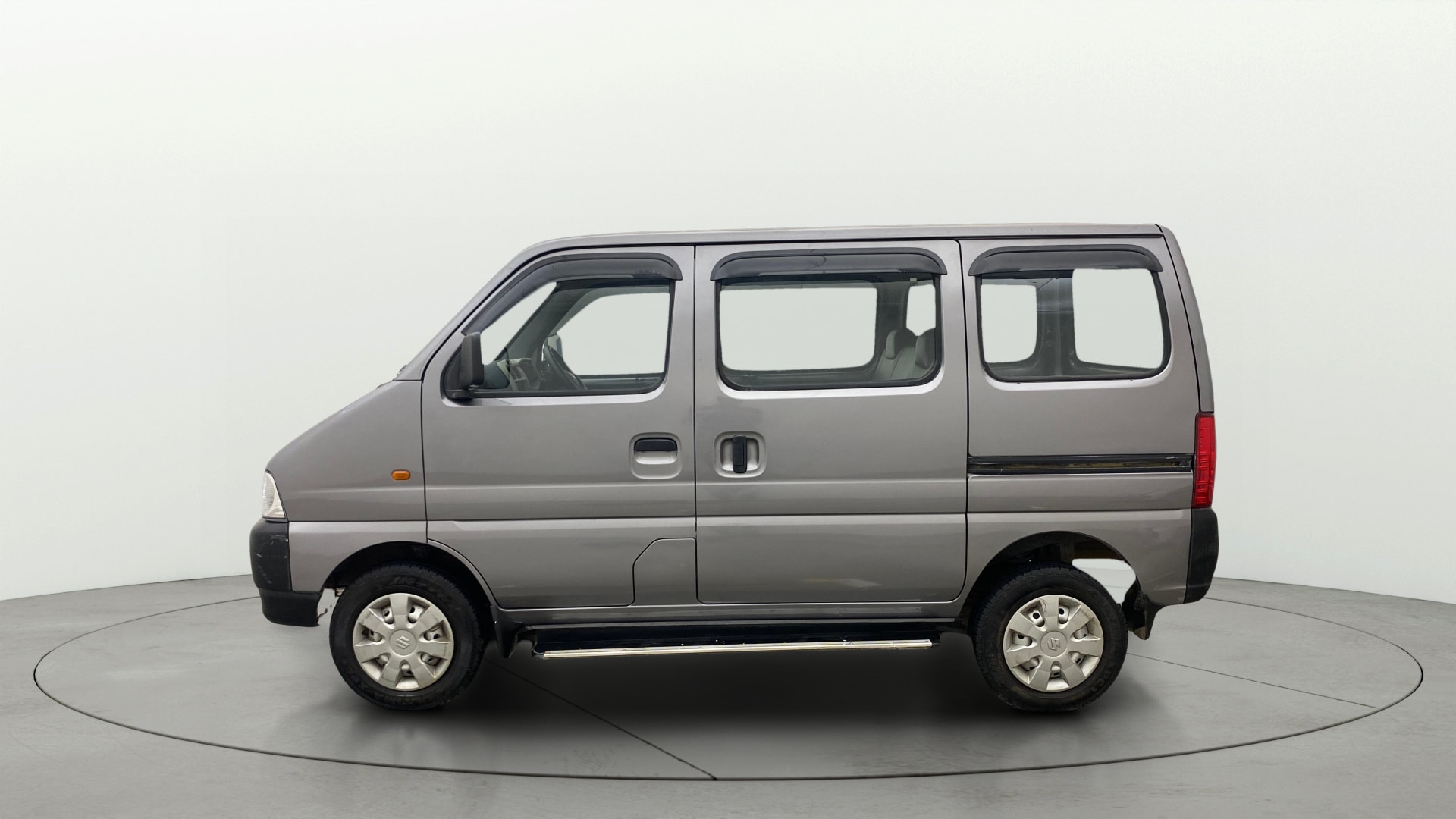 View 2023 Maruti Suzuki 1000 Base Variant Image 5 Used 2023 Maruti Suzuki 1000 Base Variant Image 5