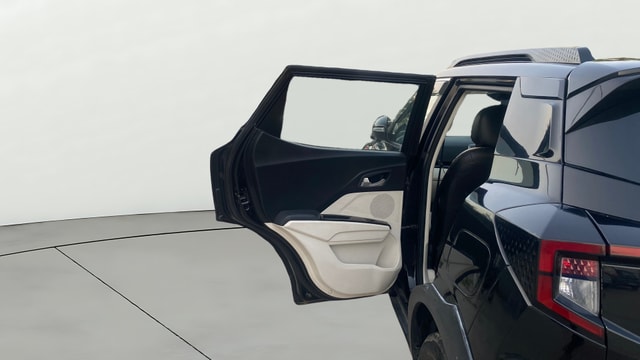 View Mahindra XUV 3XO Image 15 Used Mahindra XUV 3XO Image 15