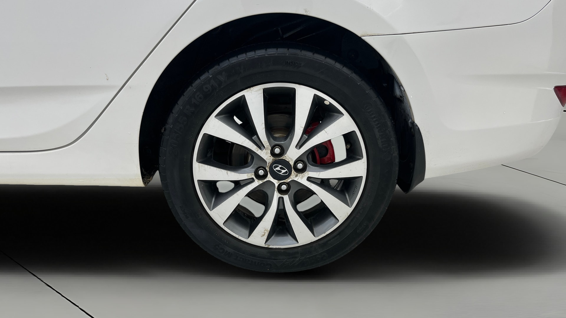 View 2014 Hyundai Fluidic Verna 1.6 CRDI SX Image 11 Used 2014 Hyundai Fluidic Verna 1.6 CRDI SX Image 11