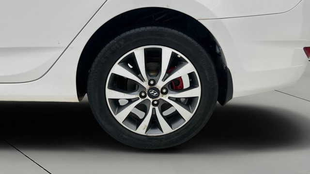 View Hyundai Fluidic Verna Image 11 Used Hyundai Fluidic Verna Image 11