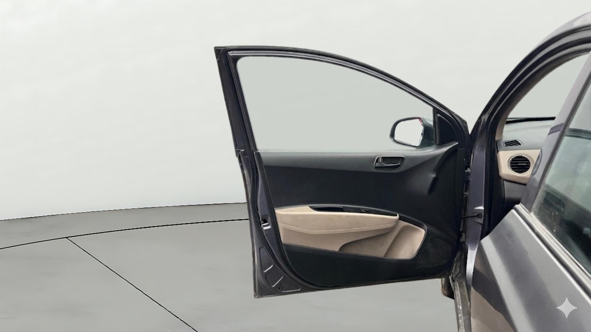 View 2015 Hyundai Grand i10 Magna 1.2 Kappa VTVT Image 30 Used 2015 Hyundai Grand i10 Magna 1.2 Kappa VTVT Image 30