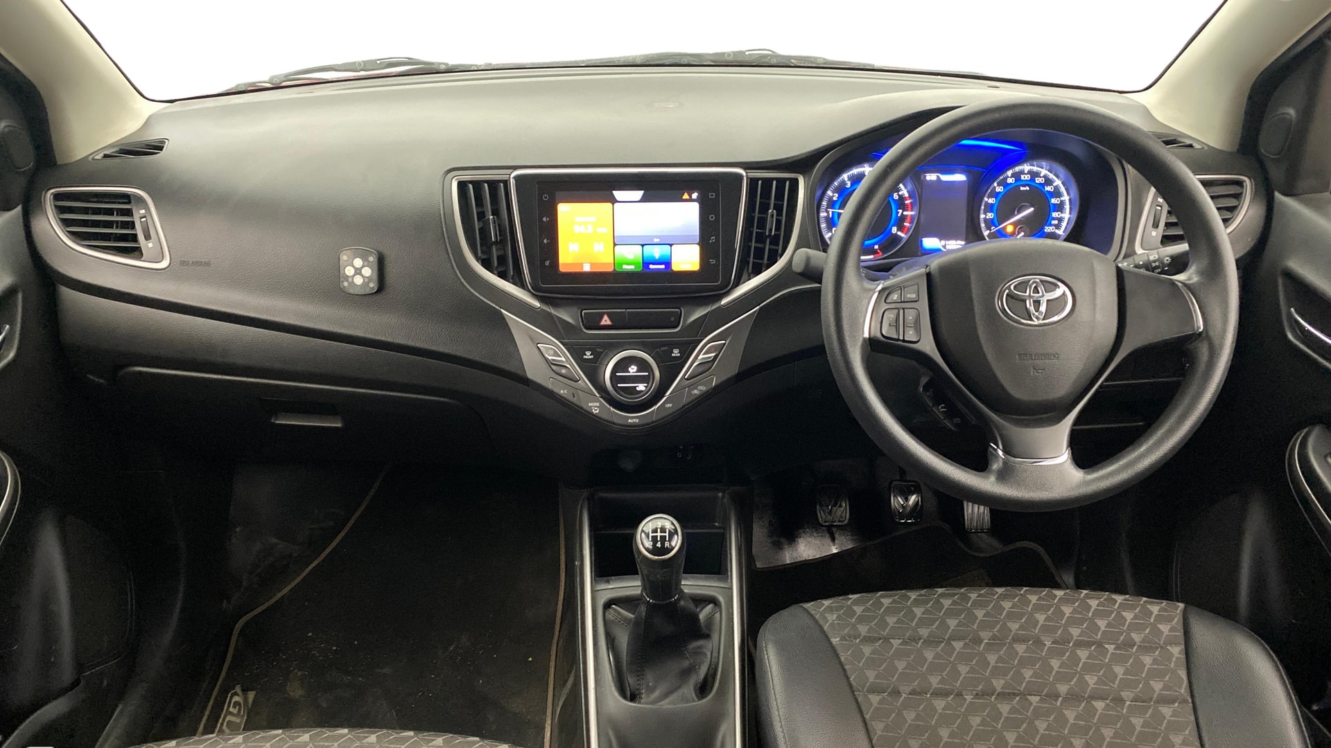 View 2019 Toyota Glanza G MT Image 15 Used 2019 Toyota Glanza G MT Image 15