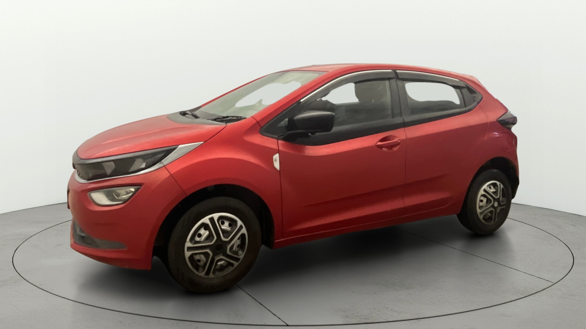 View 2020 Tata Altroz XE Petrol Image 35 Used 2020 Tata Altroz XE Petrol Image 35