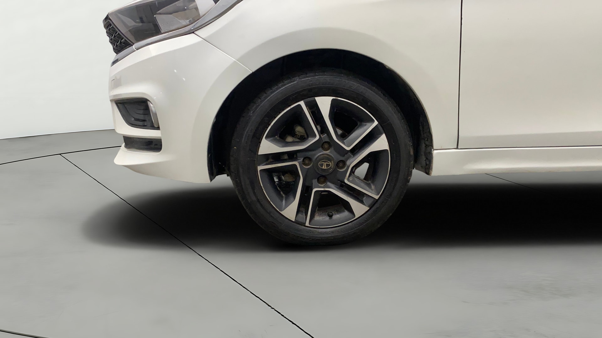View 2020 Tata Tiago Revotorq XB Image 28 Used 2020 Tata Tiago Revotorq XB Image 28
