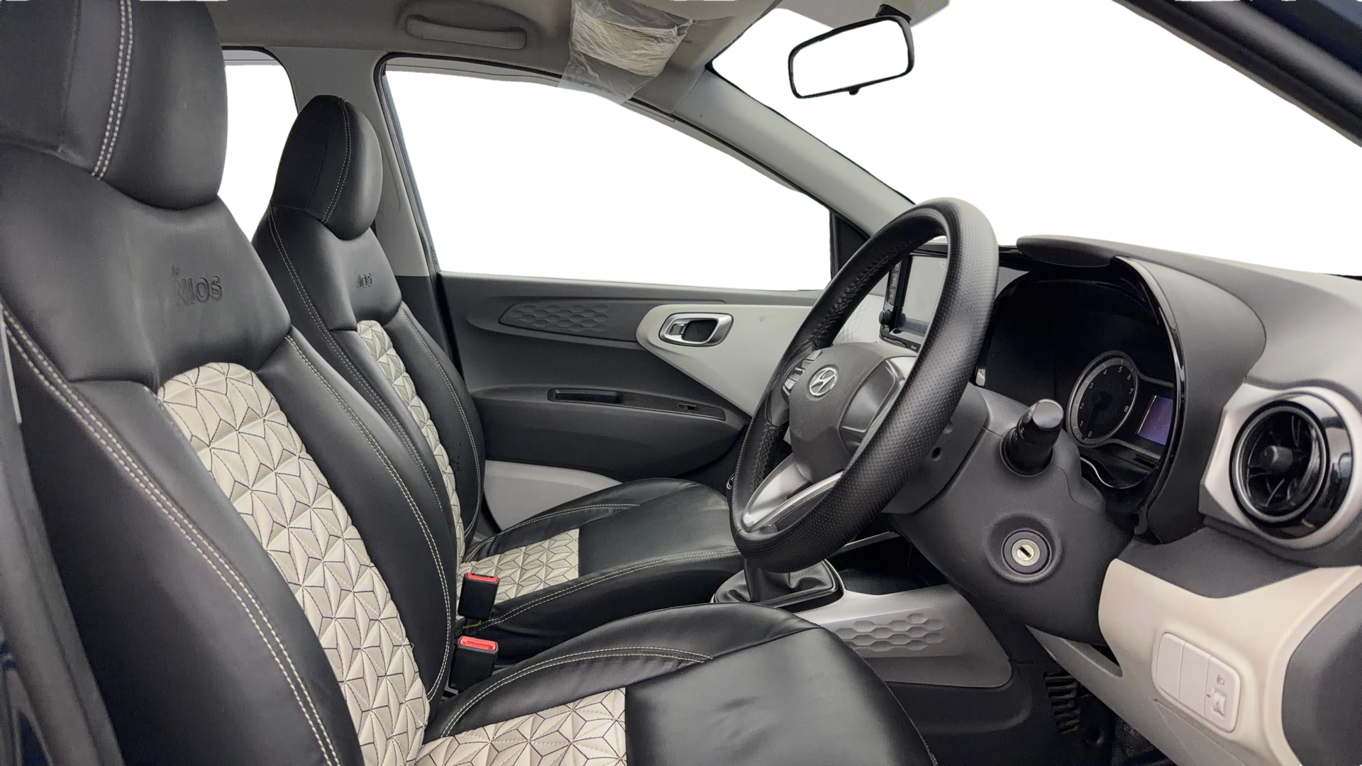 View 2022 Hyundai Grand i10 Nios Sportz Petrol Image 17 Used 2022 Hyundai Grand i10 Nios Sportz Petrol Image 17