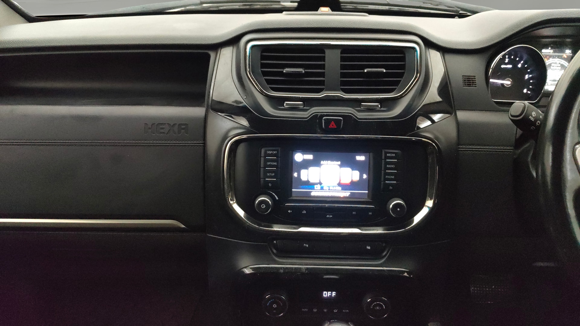 View 2017 Tata Hexa XTA 4X2 Image 19 Used 2017 Tata Hexa XTA 4X2 Image 19