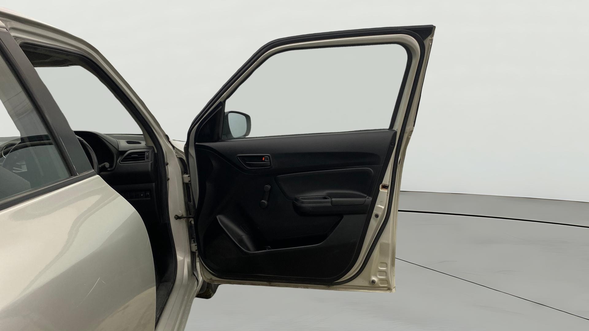 View 2018 Maruti Suzuki 1000 Base Variant Image 44 Used 2018 Maruti Suzuki 1000 Base Variant Image 44