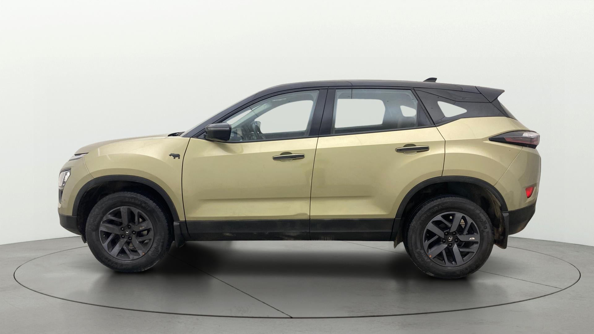 View 2022 Tata Harrier XE Image 6 Used 2022 Tata Harrier XE Image 6