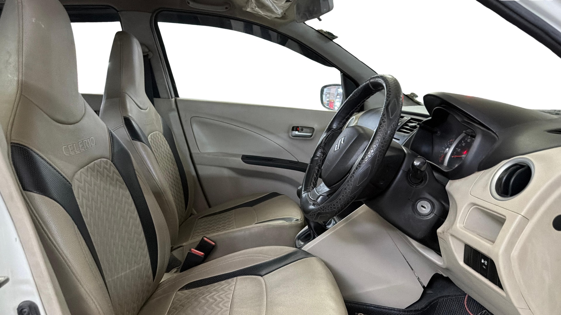 View 2018 Maruti Suzuki 1000 Base Variant Image 25 Used 2018 Maruti Suzuki 1000 Base Variant Image 25
