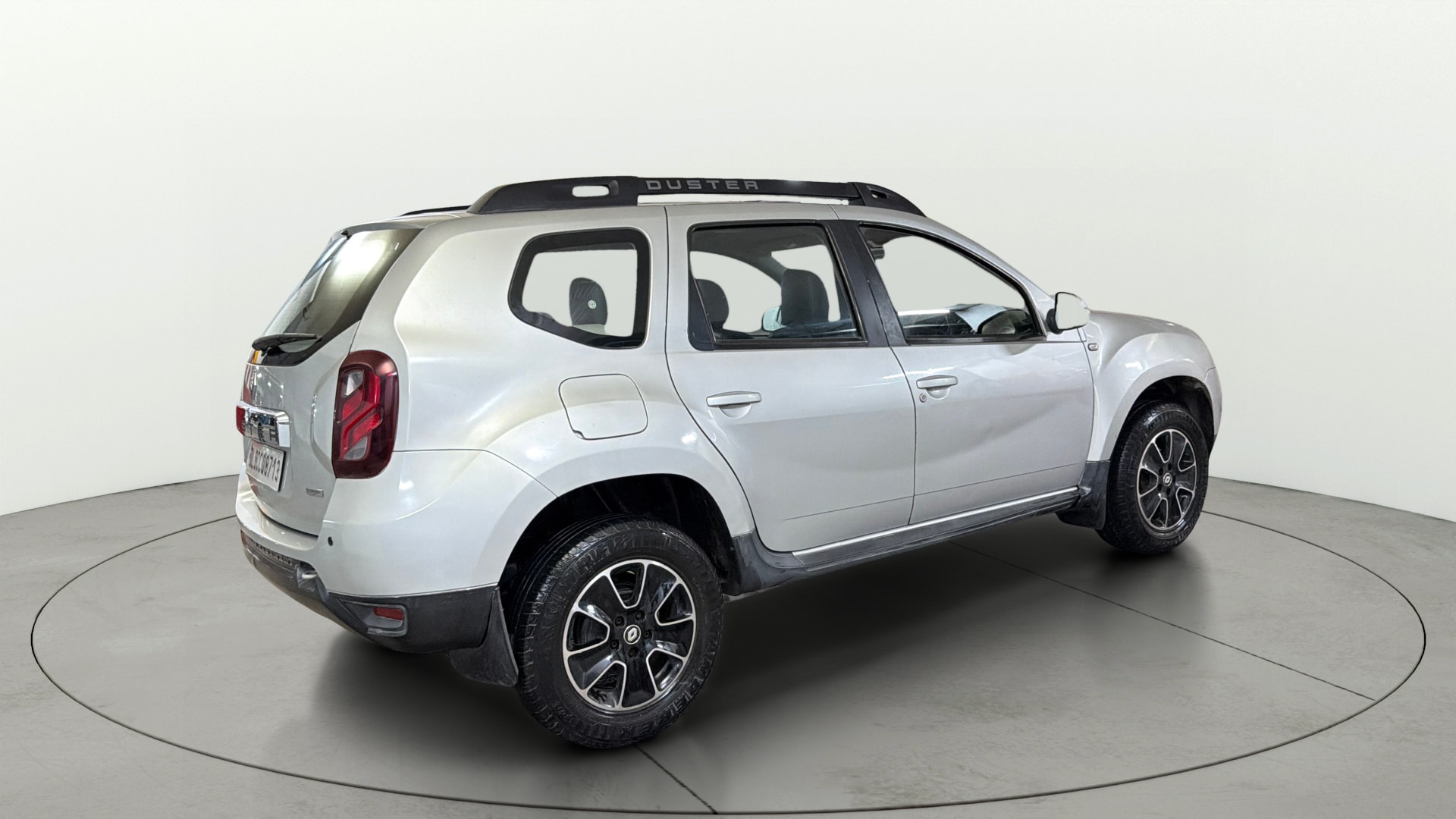 View 2019 Renault Duster Petrol RxS CVT Petrol Image 42 Used 2019 Renault Duster Petrol RxS CVT Petrol Image 42