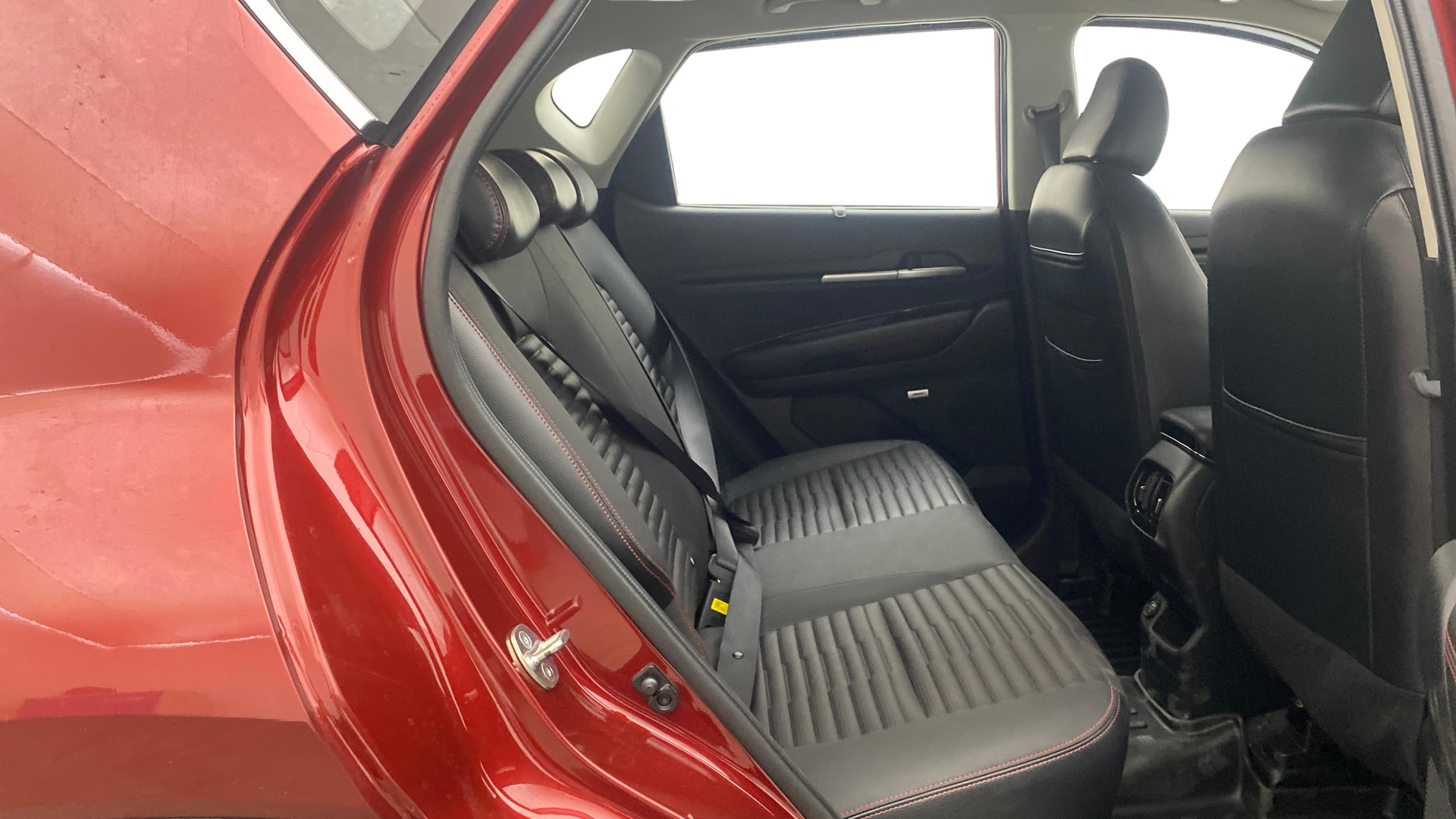 View 2023 Kia Sonet GTX Plus iMT Petrol Image 37 Used 2023 Kia Sonet GTX Plus iMT Petrol Image 37