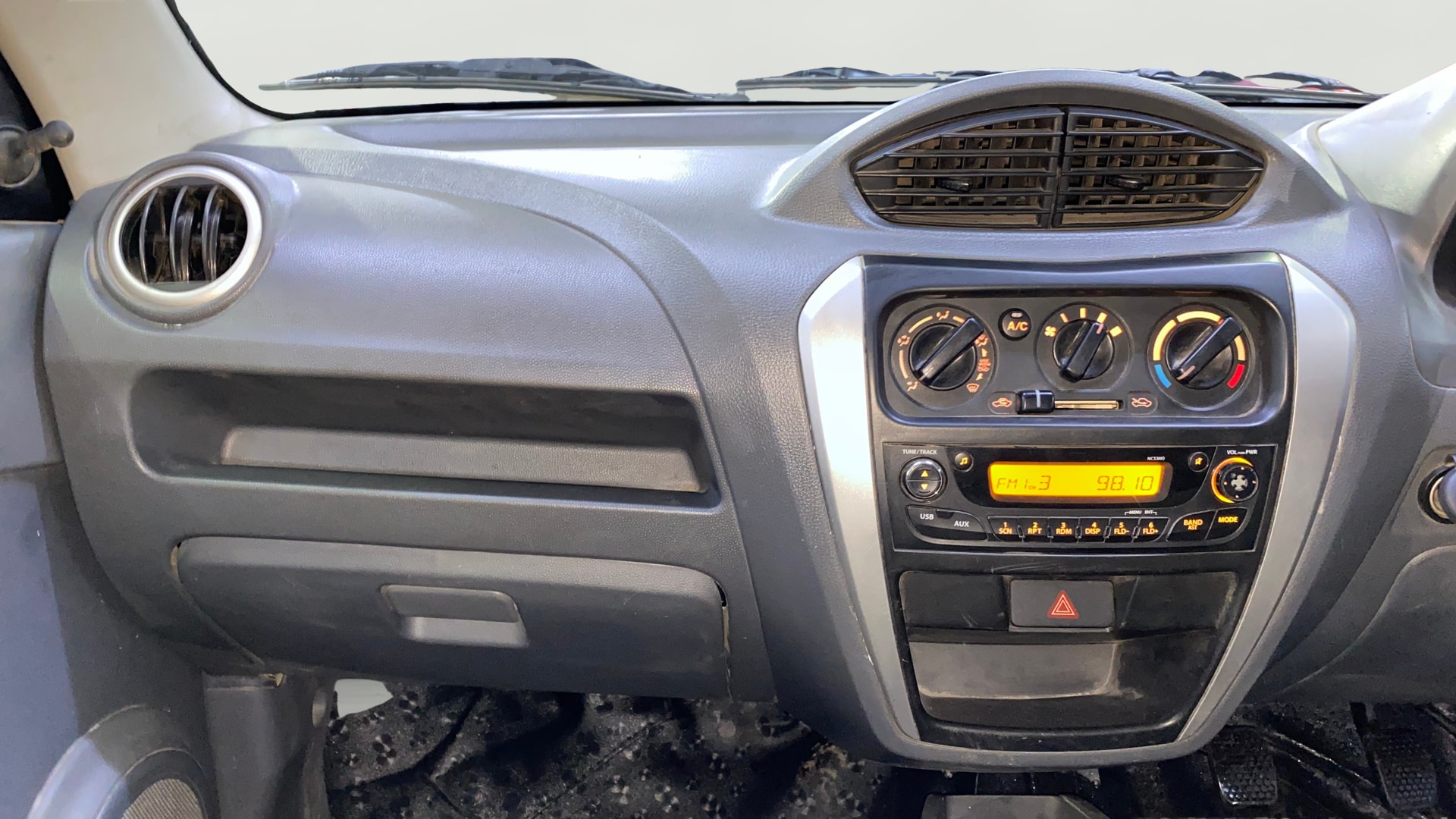 View 2015 Maruti Suzuki Alto 800 LX Image 17 Used 2015 Maruti Suzuki Alto 800 LX Image 17