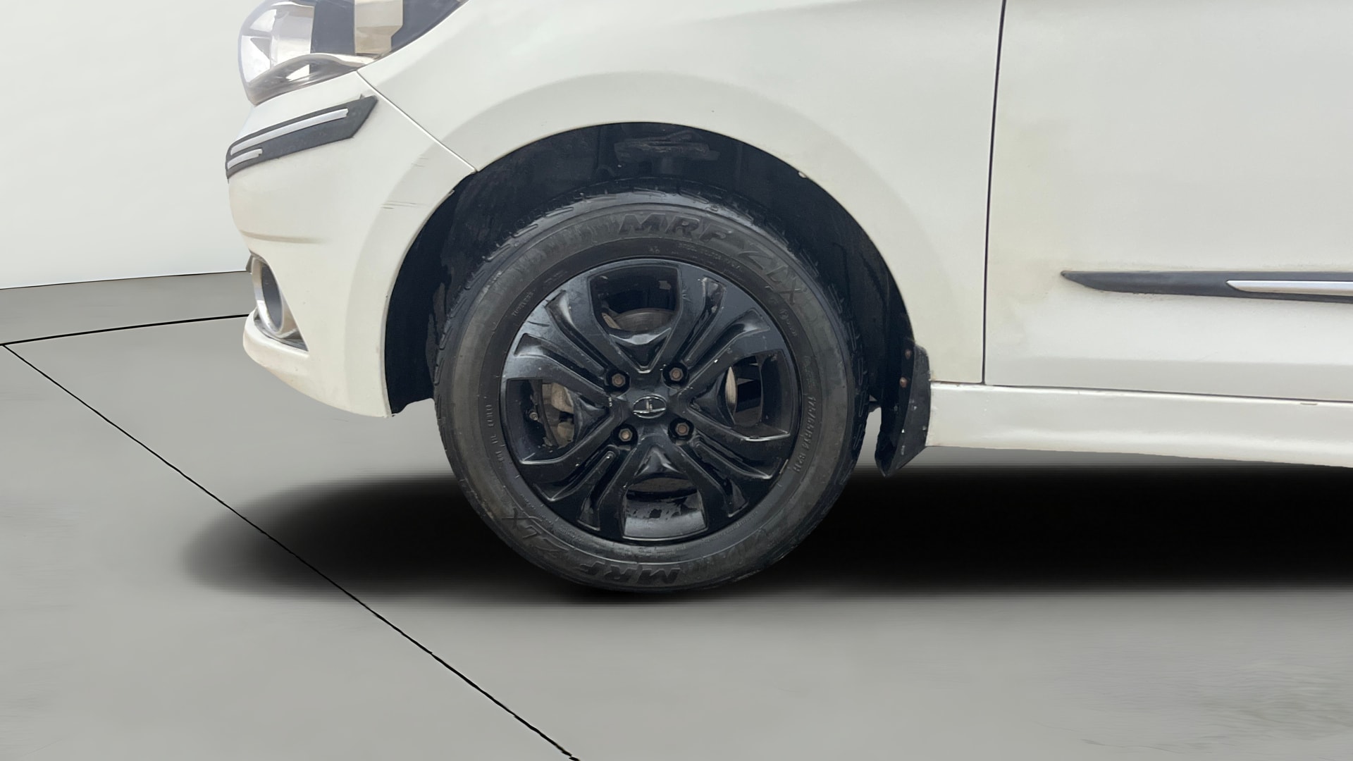 View 2019 Tata Tiago Revotorq XB Image 27 Used 2019 Tata Tiago Revotorq XB Image 27