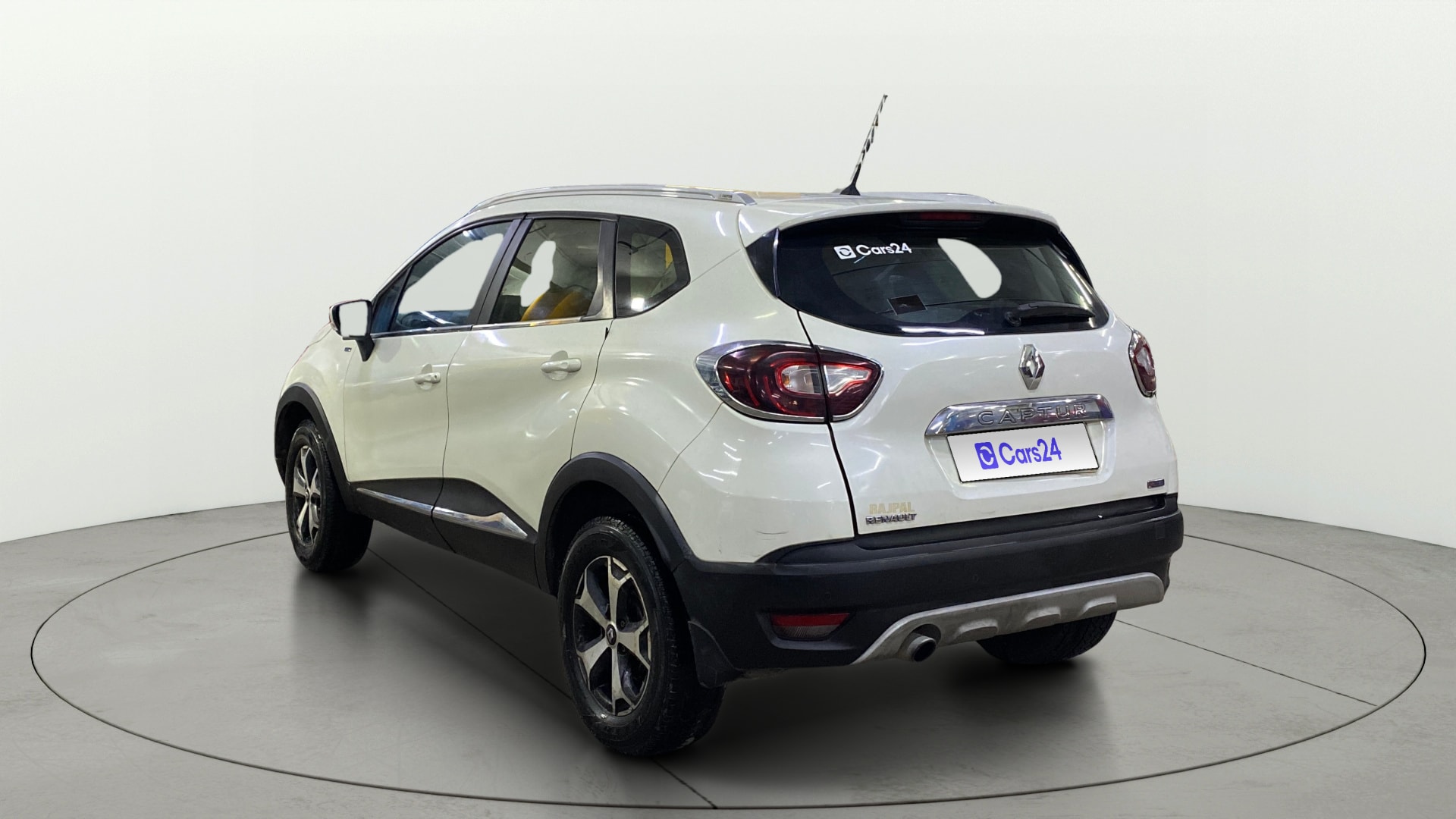 View 2019 Renault Captur RXL Diesel Image 2 Used 2019 Renault Captur RXL Diesel Image 2